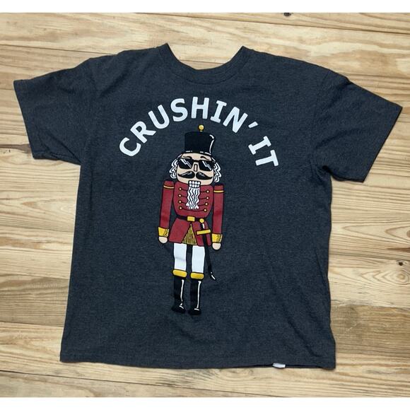 Mad Engine Gray T-Shirt Nutcracker with Sunglasses "Crushin' It" Sz XL Youth. - Picture 1 of 6